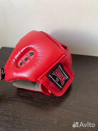 Боксерские перчатки