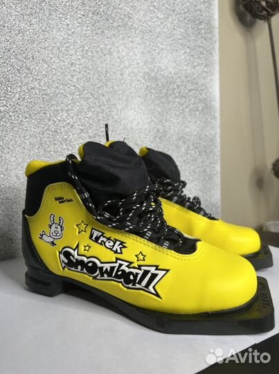 Лыжные ботинки