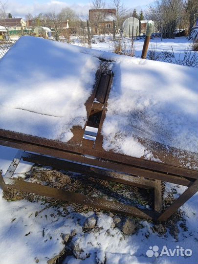 Станина для дерева обробатывающейся