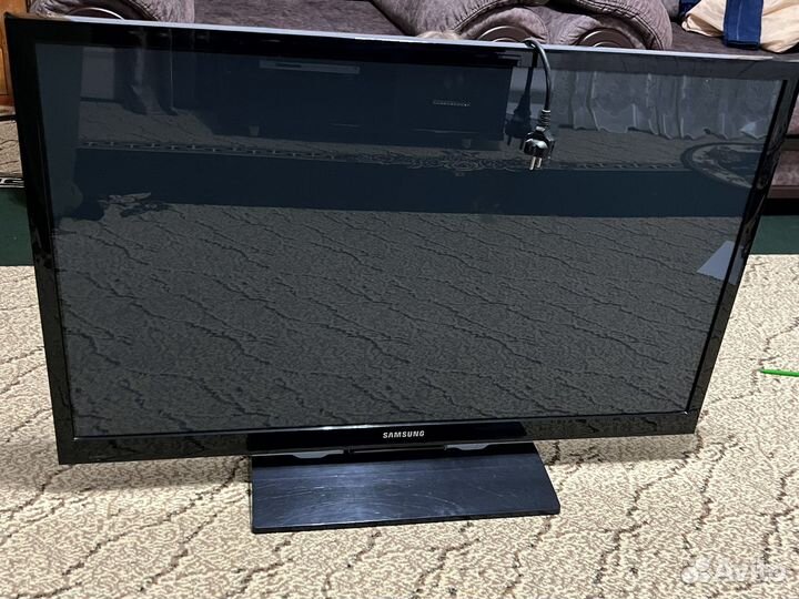 Телевизор samsung