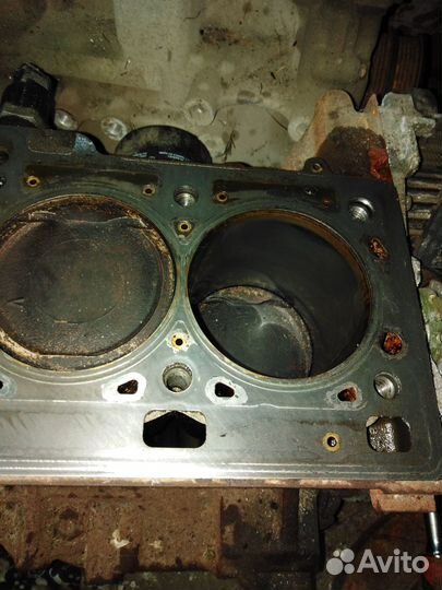 Блок цилиндров двигатель Ниссан Альмера G15 Almera