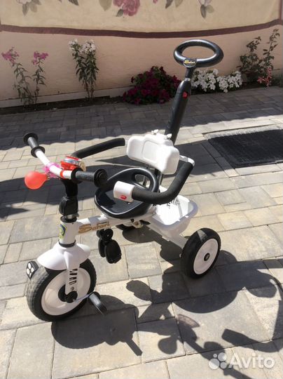 Детский велосипед с ручкой