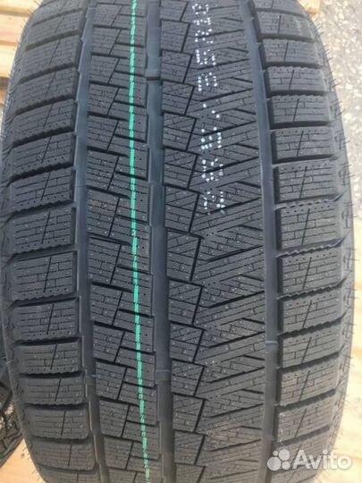 Habilead SnowShoes AW33 305/40 R20 112H