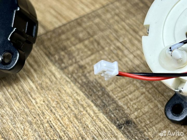 Мотор боковой щетки Xiaomi E10 / E12 Orig