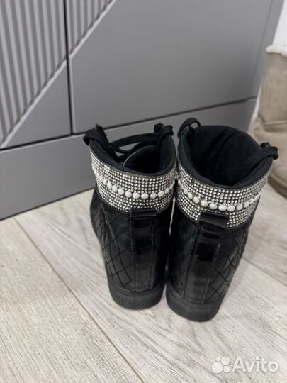 Ботинки женские