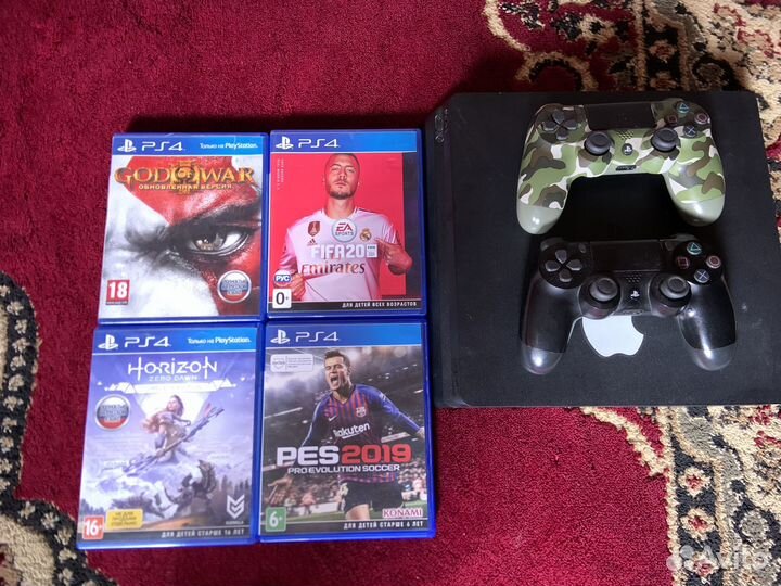 Sony playstation 4 PS4 slim