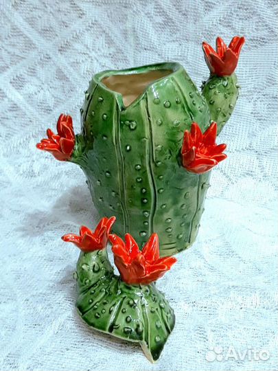 Горшок для цветов или ваза