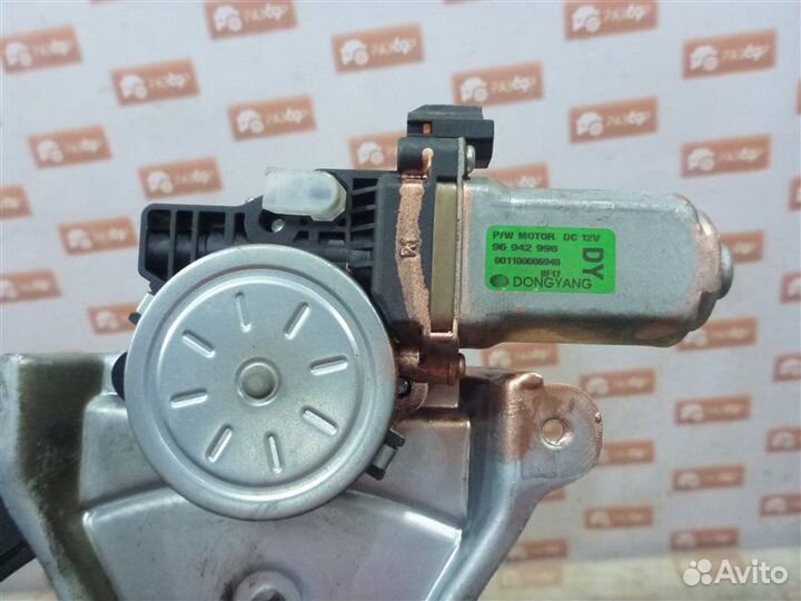 Стеклоподъемник передний правый Chevrolet Aveo