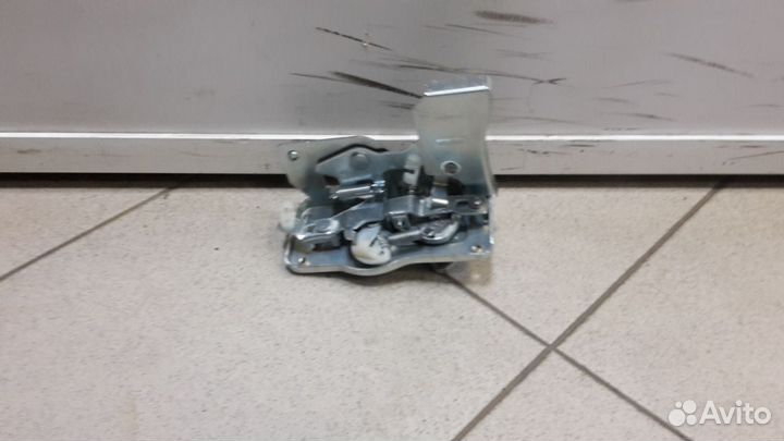 Замок двери передней левой scania 2/3