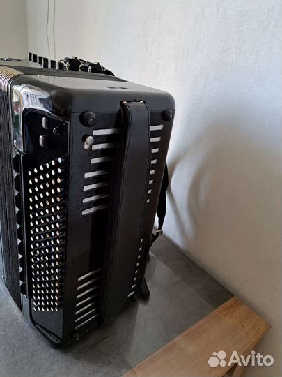 Баян мастеровой Мир