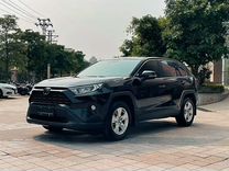 Toyota RAV4 2.0 CVT, 2021, 25 000 км, с пробегом, цена 2 450 000 руб.