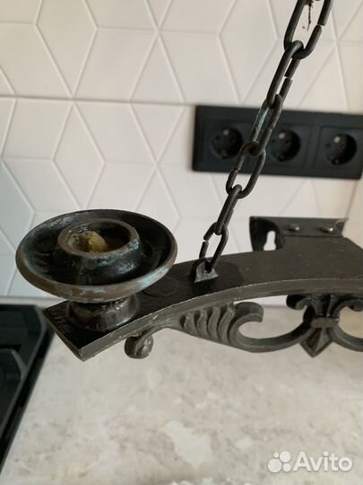 Старинный настенный подсвечник