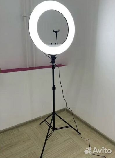 Кольцевая лампа