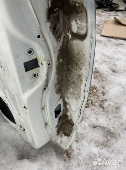 SsangYong Rexton передняя Левая дверь