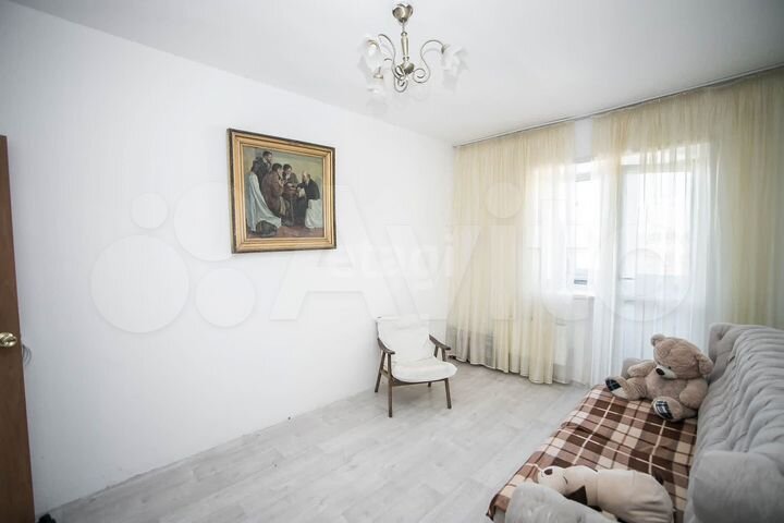 4-к. квартира, 89 м², 9/10 эт.