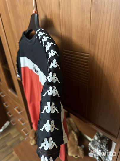 Футболка женская