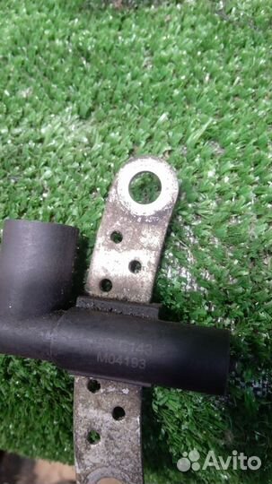 Датчик положения коленвала Renault Logan