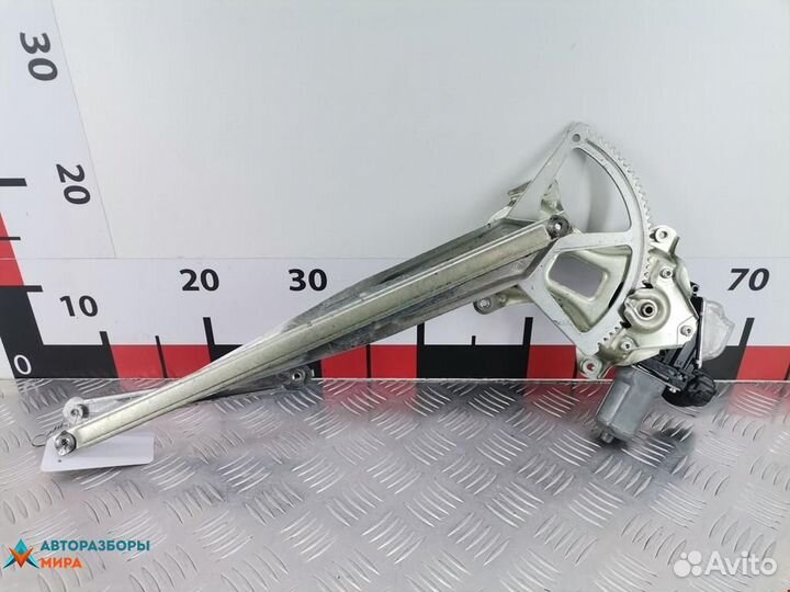 Стеклоподъемник передний левый Toyota Prius 2 2009