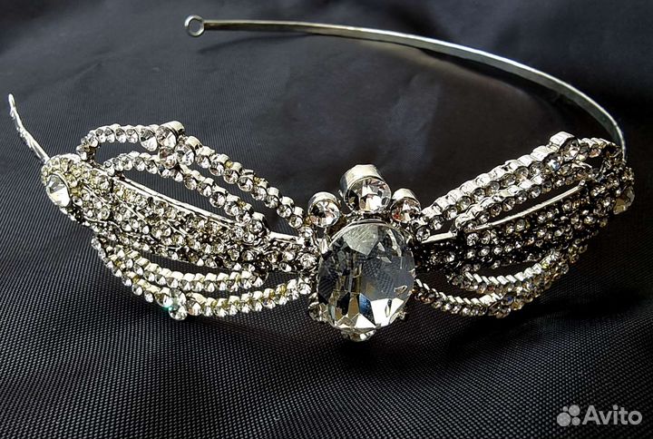 Ободок для волос со стразами Италия