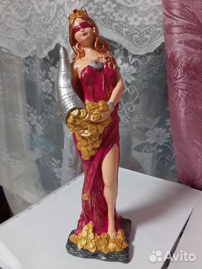 Продам статуэтки