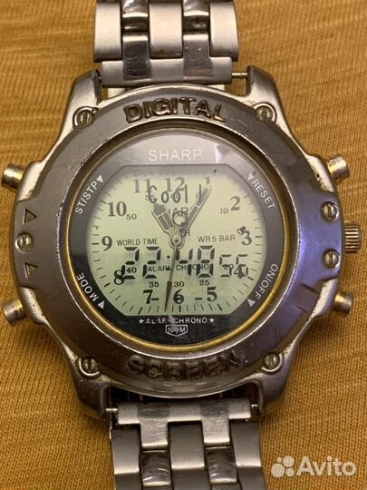 Часы sharp из 90-х.Оригинал