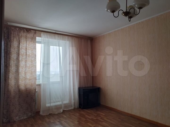 2-к. квартира, 57 м², 13/17 эт.