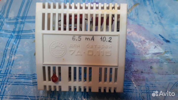 Зарядное устройство элемента 6F22 