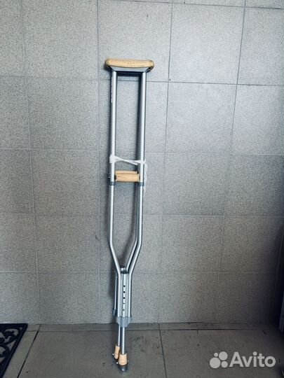 Костыли подмышечные