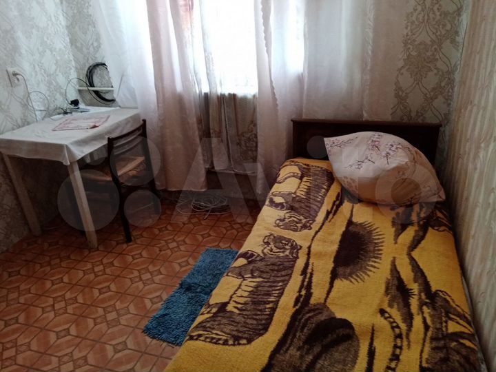 Комната 16 м² в 2-к., 1/2 эт.