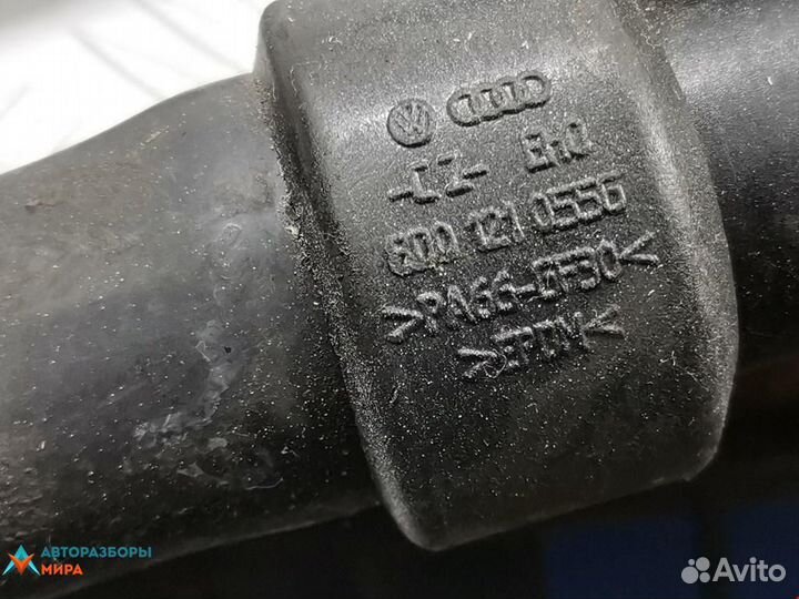 Патрубок радиатора Volkswagen Passat B5 1999