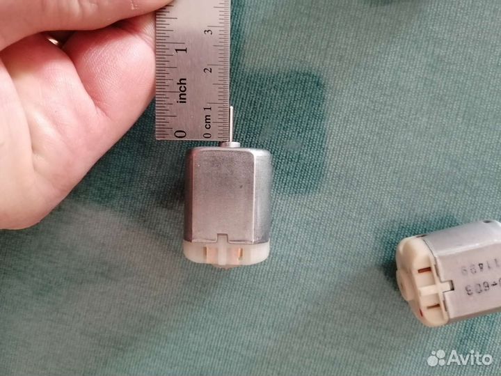 Моторчик замка двери