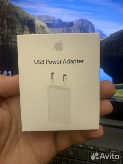 Зарядка на iPhone блок