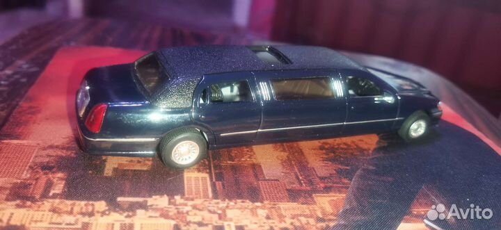 Коллекционные модель лимузин линкольн 1:38