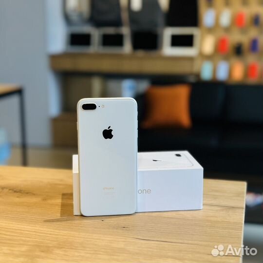 iPhone 8 Plus, 64 ГБ