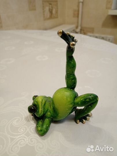 Коллекция лягушек