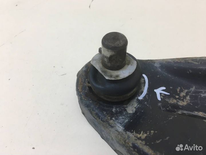 Рычаг передний левый LADA Largus 2012