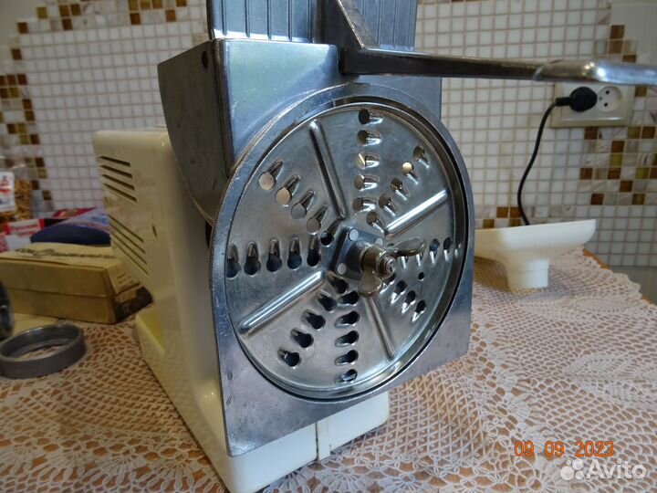 Мясорубка электрическая СССР эмш-33/100-4