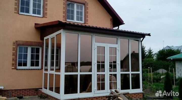 Входные пластиковые двери