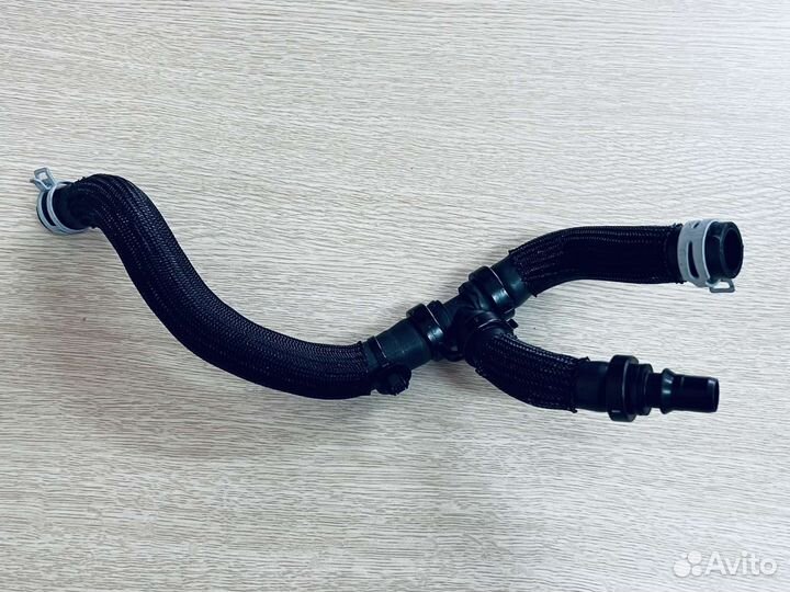 Патрубок системы охлаждения Renault Kaptur H5H