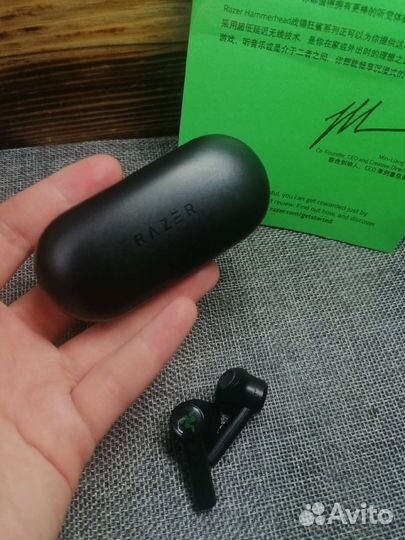 Игривые наушники razer