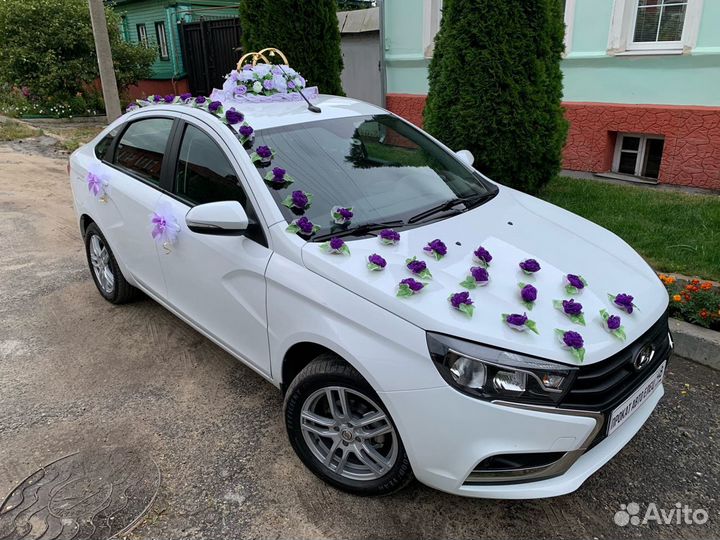 Свадебные украшения на автомобиль