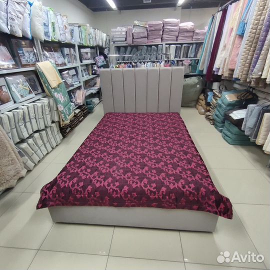 Стеганое велюровые покрывало