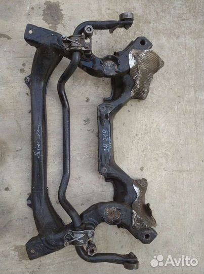 Подрамник Мерседес w219 CLS