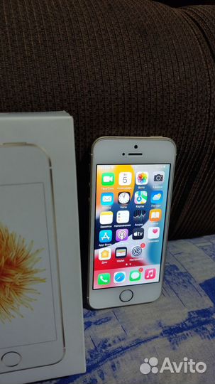 iPhone SE, 32 ГБ