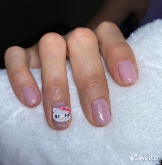 Маникюр в студии