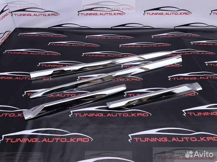 Молдинги дверей Toyota Land Cruiser Prado 150 M612