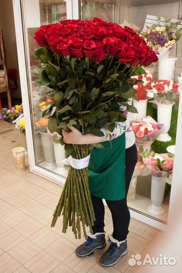 Букет из 55 красных роз 110 см