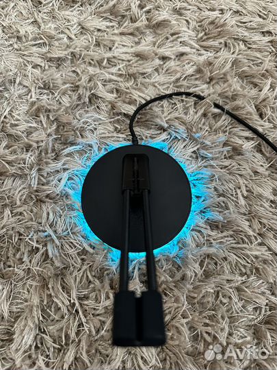 Держать под провод мыши razer