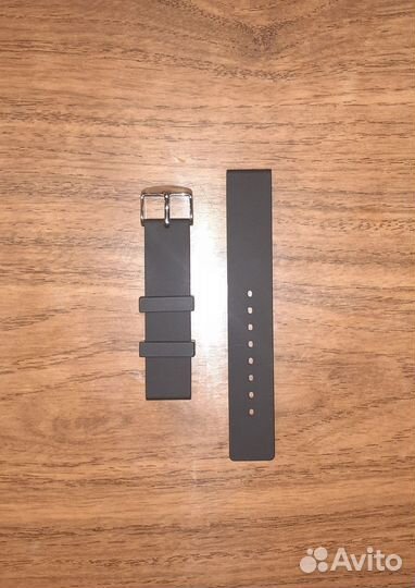 Силиконовый ремешок для часов черный 18 мм