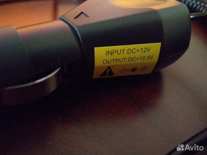 Адаптер питания автомобильный
